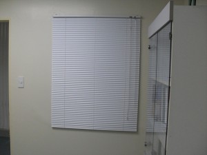 White Satin Color, Aluminum Mini-blinds with 1" slat size