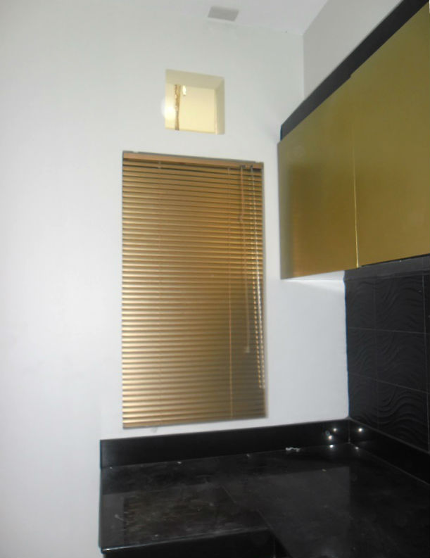 Mini Blinds: Goldstar 475