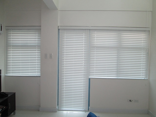 White Faux Wood Blinds in San Juan City