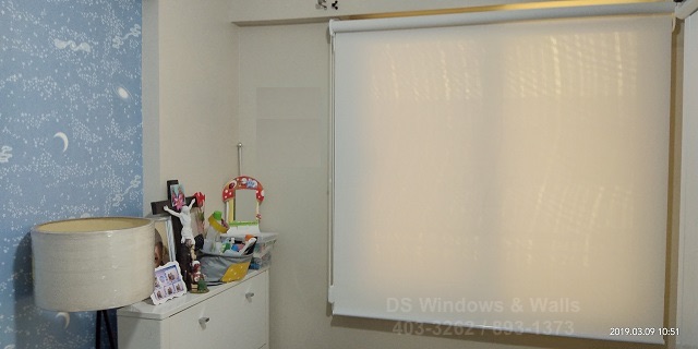 Double mechanism roller blinds