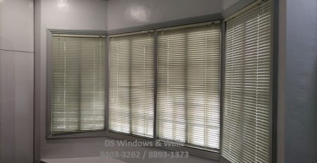 miniblinds for bay window
