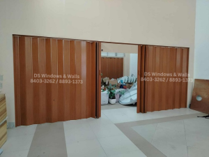 accordion door qc event space